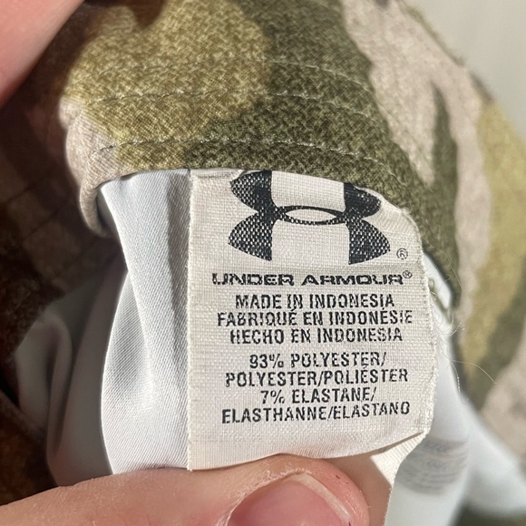 Under Armour Camo Board Shorts Iron Heat Gear Mens Size 30 - Picture 6 of 8